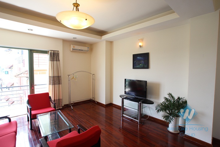 Nice view one bedroom apartment for rent on Au Co street, Tay Ho, Hanoi